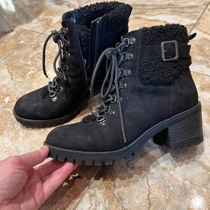 Size 9 Black Madden Girl Boots